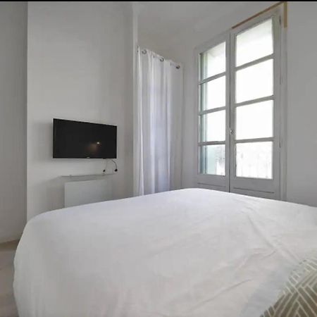 Espace Le Cheval Blanc Кастельно-ле-Лез Экстерьер фото