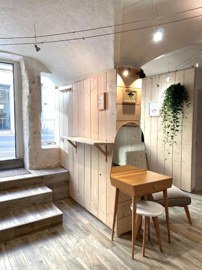 Espace Le Cheval Blanc Кастельно-ле-Лез Экстерьер фото
